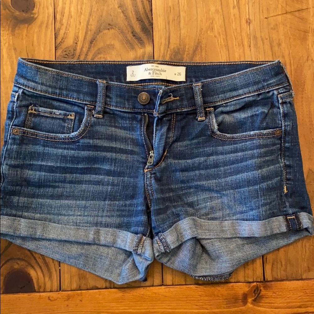 Abercrombie & Fitch cuffed denim shorts
